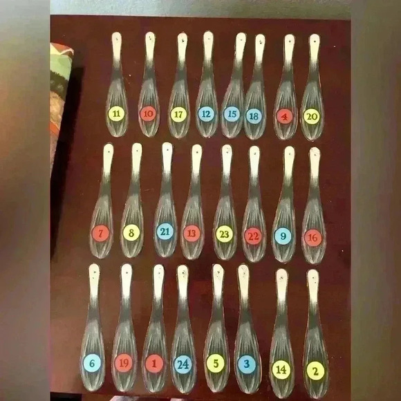 VTG Mid-Century Donkey Party with 24 tails children's game - Picture 4 of 7